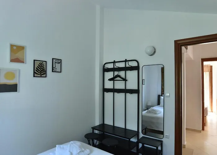 펜션 Octopus House 1 Min From The Of 니키티